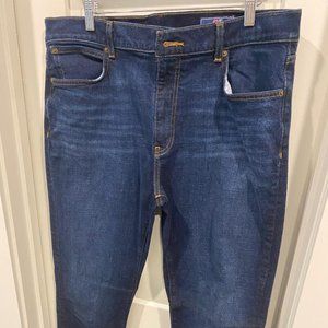 Vineyard Vines dark wash jeans